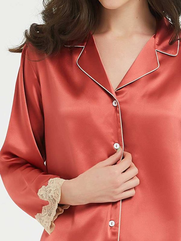 Women's Silk Pajamas in Lace Stitching Elegant V-Necked Pajamas Bridesmaids Sleepwear